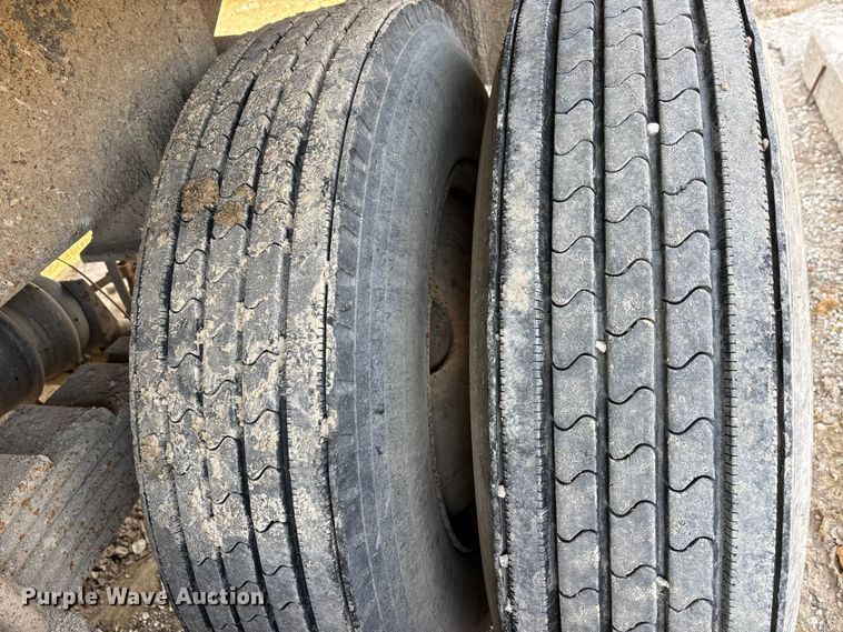 image for item DW7451 2002 Palmer Machine Works TA-24 end dump trailer