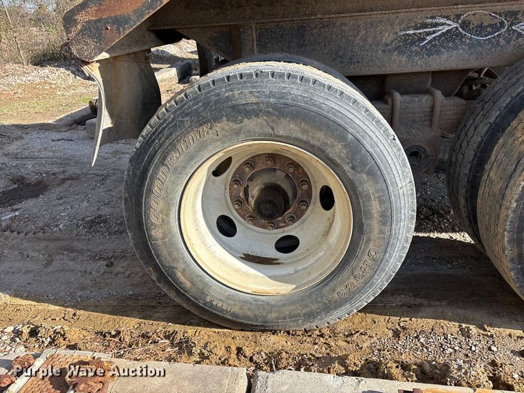 image for item DW7451 2002 Palmer Machine Works TA-24 end dump trailer