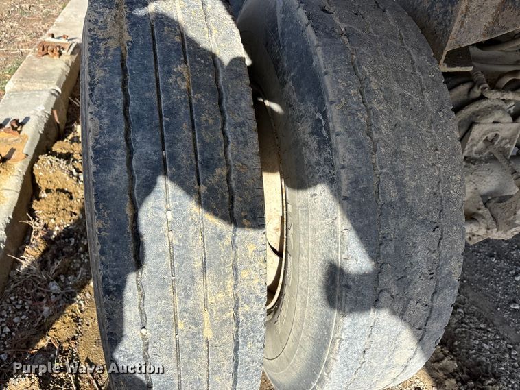 image for item DW7451 2002 Palmer Machine Works TA-24 end dump trailer