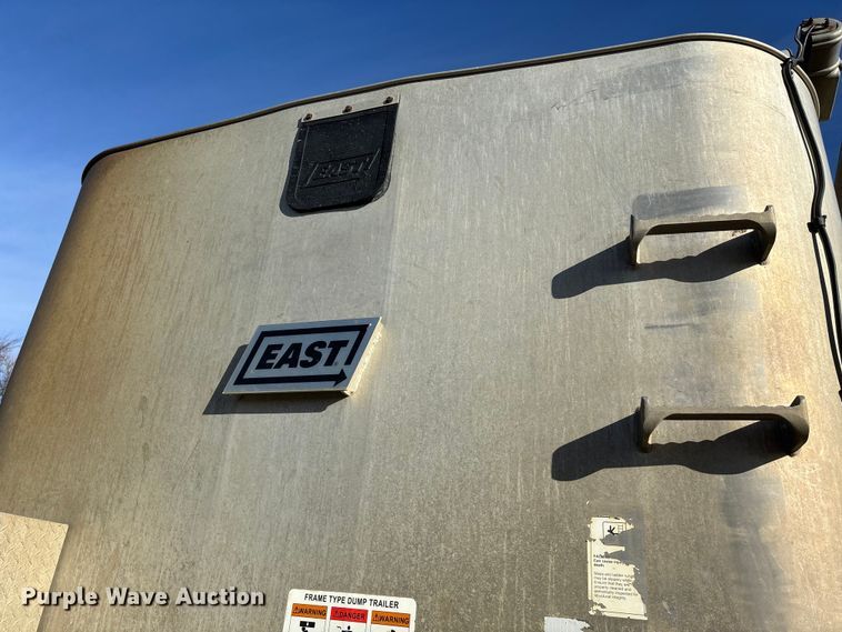 image for item DW7452 2014 East end dump trailer