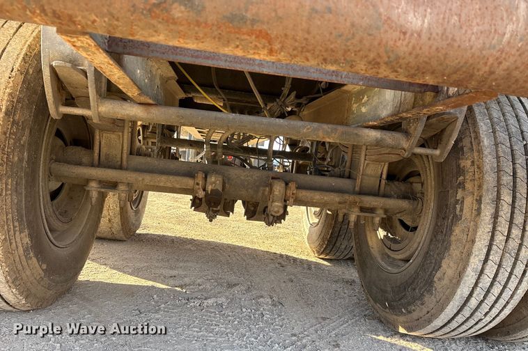 image for item DW7452 2014 East end dump trailer