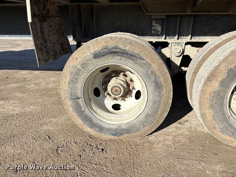 image for item DW7452 2014 East end dump trailer