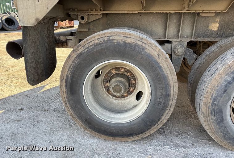 image for item DW7452 2014 East end dump trailer