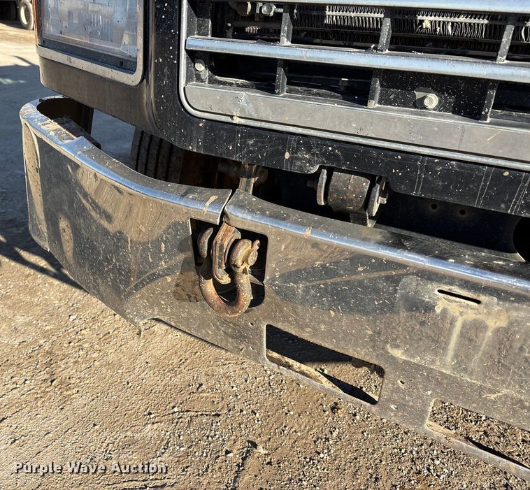 image for item DW7453 1997 Mack CH613 semi truck