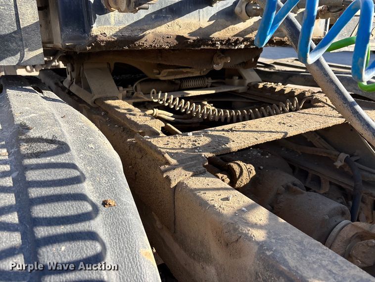 image for item DW7453 1997 Mack CH613 semi truck