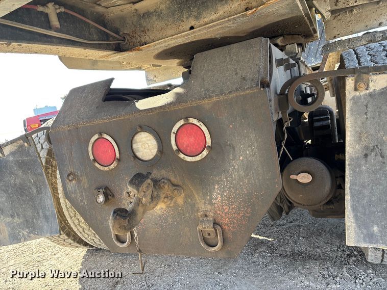 image for item DW7453 1997 Mack CH613 semi truck