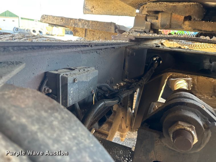 image for item DW7453 1997 Mack CH613 semi truck