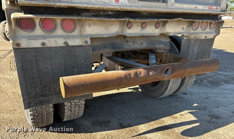 image for item DW7454 2007 East end dump trailer