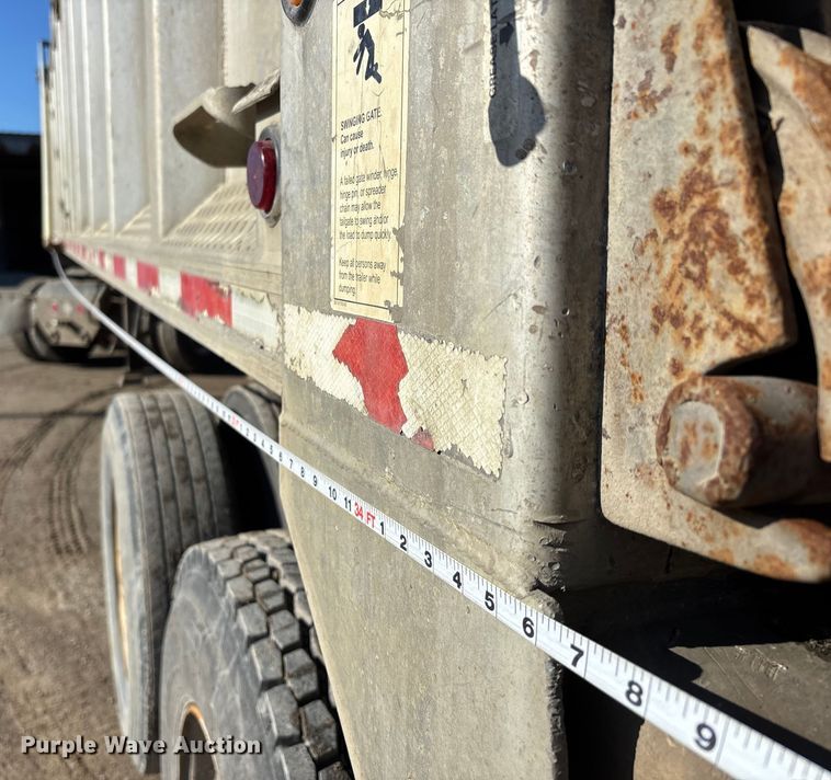 image for item DW7454 2007 East end dump trailer