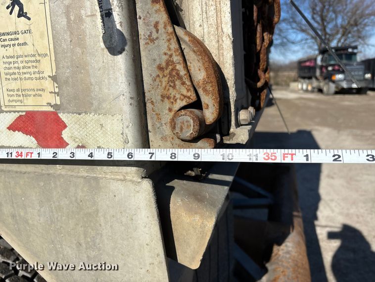 image for item DW7454 2007 East end dump trailer