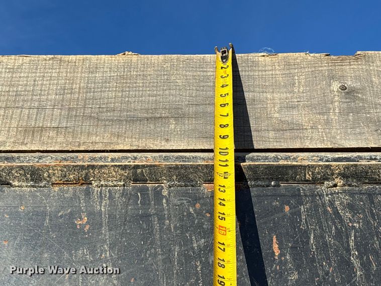 image for item DW7456 1999 Mack CL713 dump truck