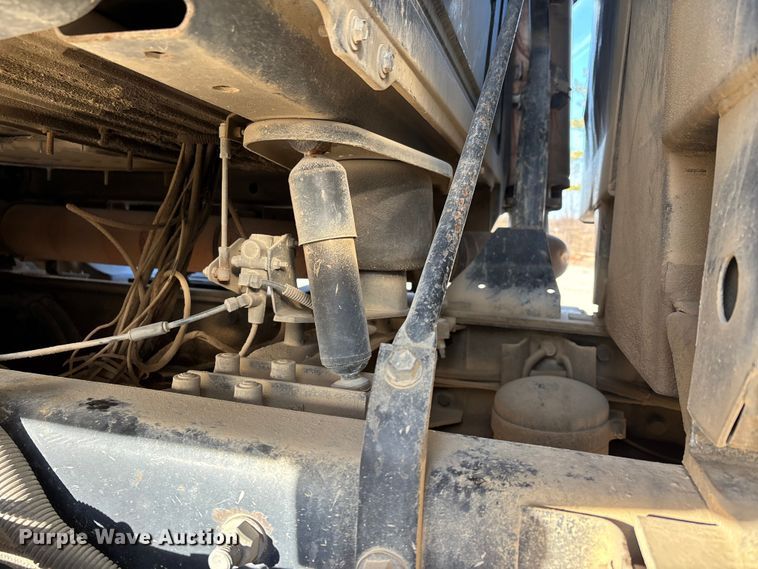 image for item DW7456 1999 Mack CL713 dump truck