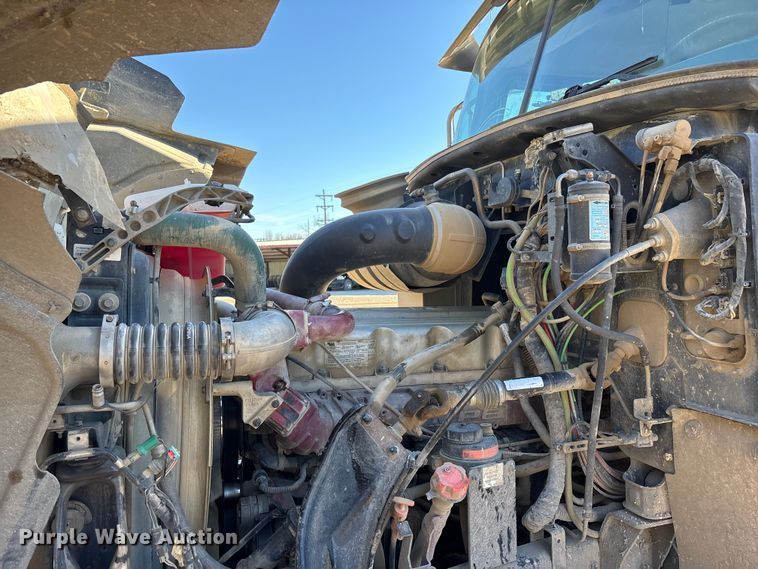 image for item DW7461 2013 Mack CHU613 semi truck