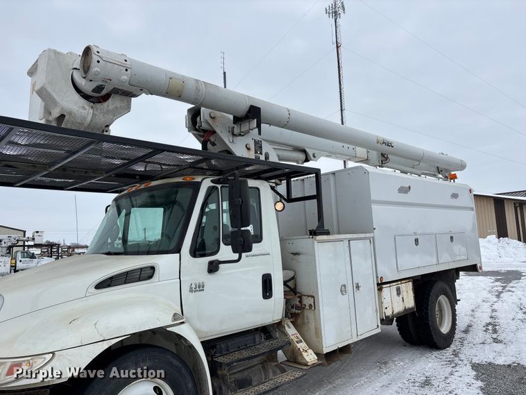 image for item DW7467 2007 International 4300 forestry bucket truck