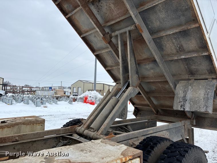 image for item DW7467 2007 International 4300 forestry bucket truck