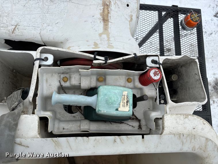 image for item DW7467 2007 International 4300 forestry bucket truck