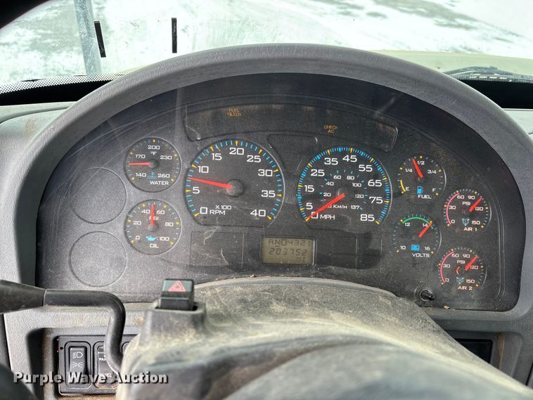 image for item DW7467 2007 International 4300 forestry bucket truck