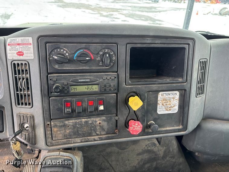 image for item DW7467 2007 International 4300 forestry bucket truck