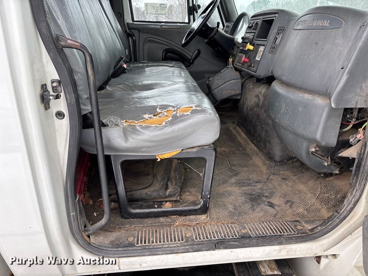 image for item DW7467 2007 International 4300 forestry bucket truck