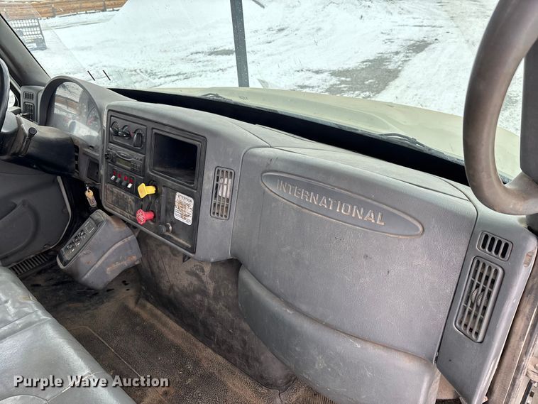 image for item DW7467 2007 International 4300 forestry bucket truck