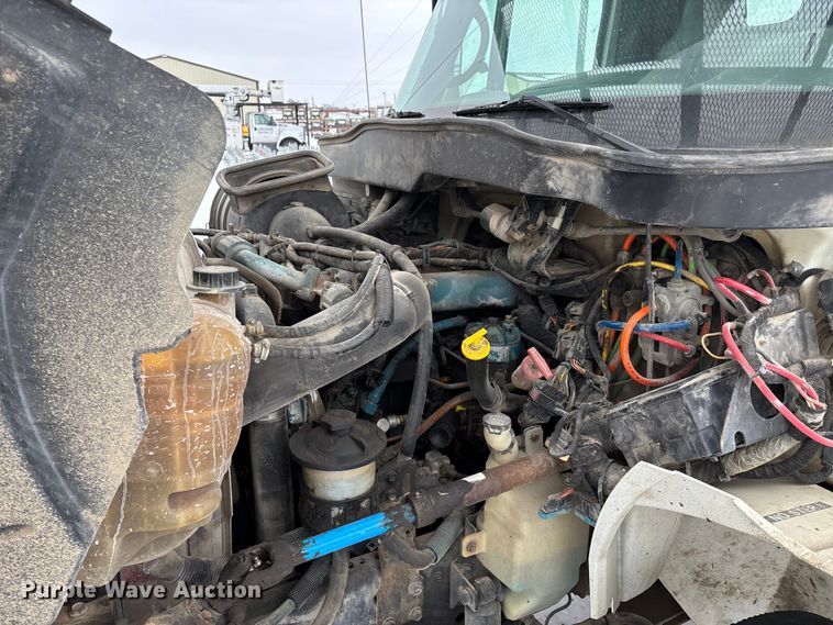 image for item DW7467 2007 International 4300 forestry bucket truck