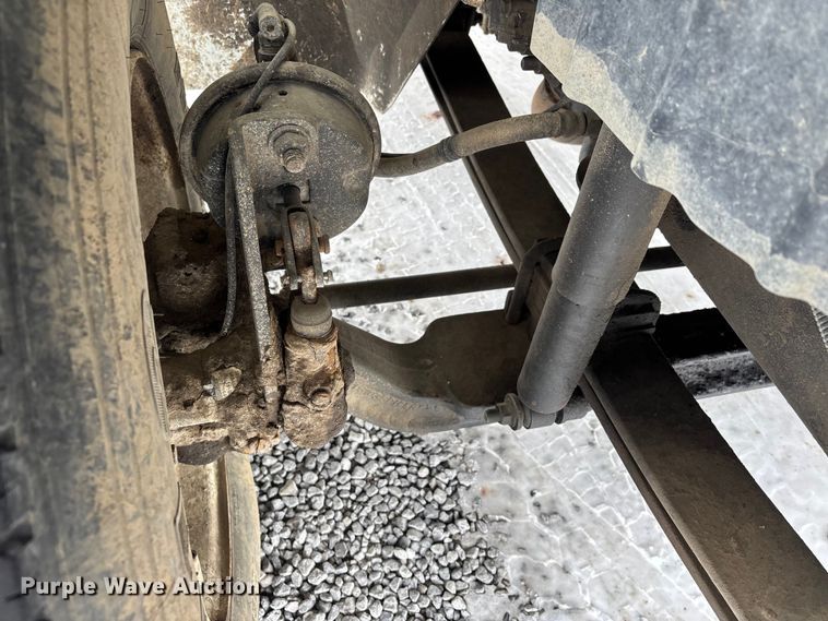 image for item DW7467 2007 International 4300 forestry bucket truck