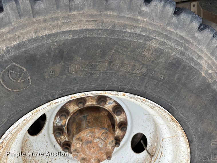 image for item DW7467 2007 International 4300 forestry bucket truck