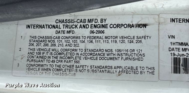 image for item DW7467 2007 International 4300 forestry bucket truck