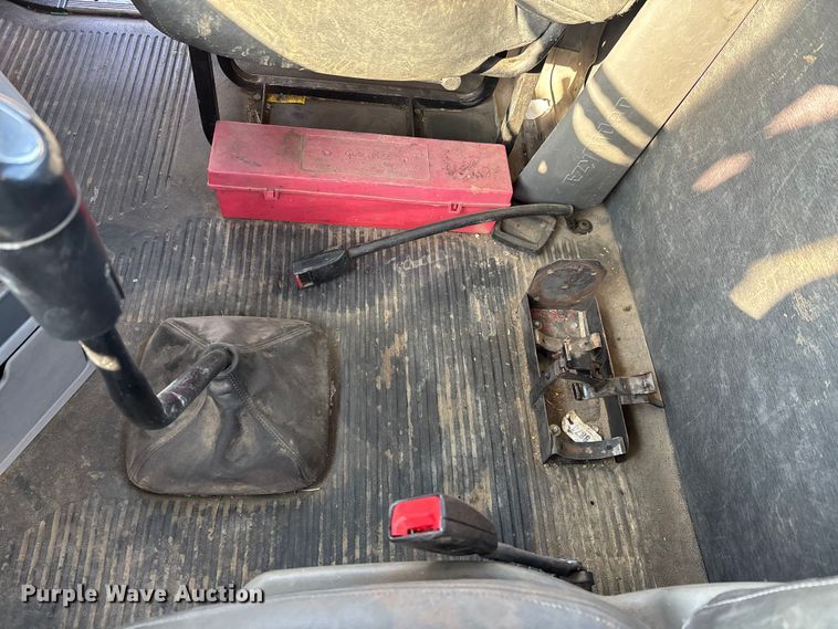 image for item DW7475 2001 Freightliner Columbia semi truck