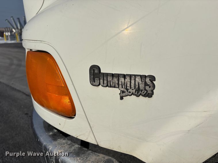 image for item DW7476 2000 Sterling L9513 semi truck