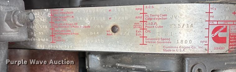 image for item DW7476 2000 Sterling L9513 semi truck