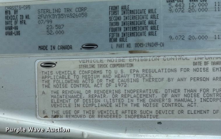 image for item DW7476 2000 Sterling L9513 semi truck