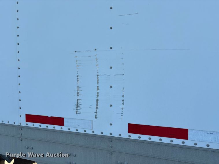 image for item EA7133 2015 Utility VS2RA refrigerated van trailer