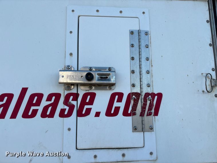 image for item EA7133 2015 Utility VS2RA refrigerated van trailer