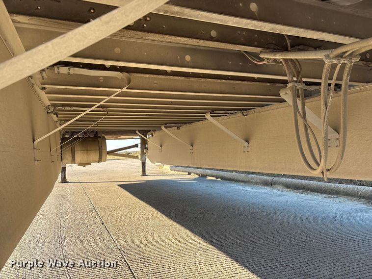 image for item EA7133 2015 Utility VS2RA refrigerated van trailer