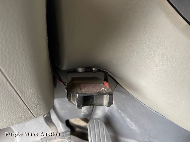 image for item EA7873 2016 Peterbilt 579 semi truck