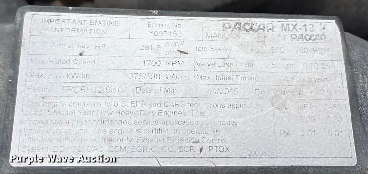 image for item EA7873 2016 Peterbilt 579 semi truck