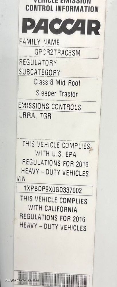 image for item EA7873 2016 Peterbilt 579 semi truck