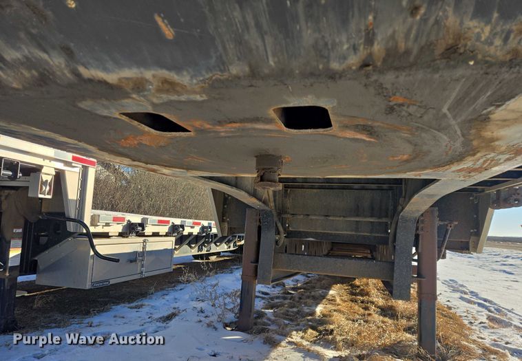 image for item EB1265 2010 Transcraft DTL-2100 drop deck equipment trailer