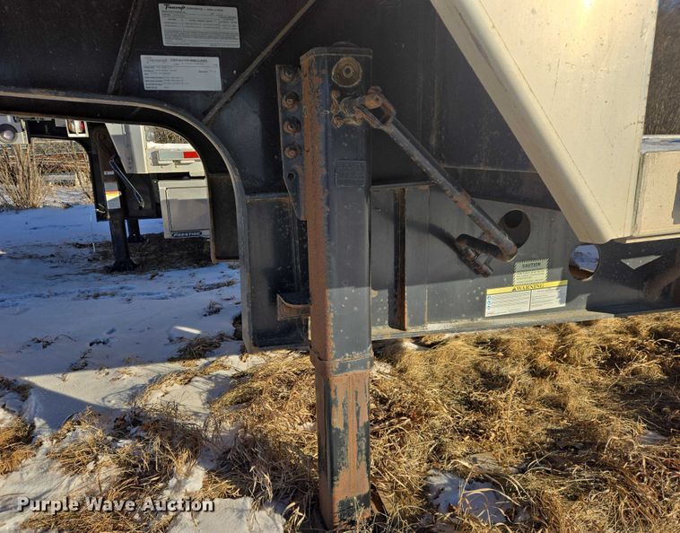 image for item EB1265 2010 Transcraft DTL-2100 drop deck equipment trailer