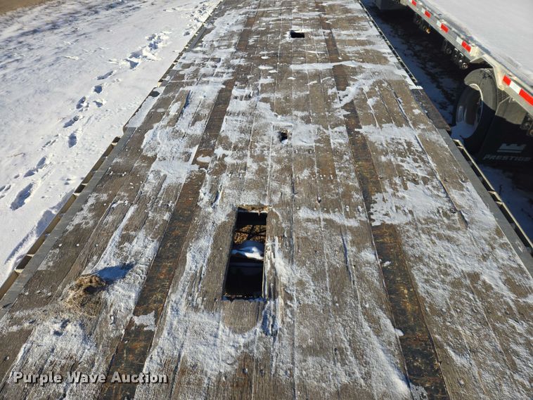 image for item EB1265 2010 Transcraft DTL-2100 drop deck equipment trailer