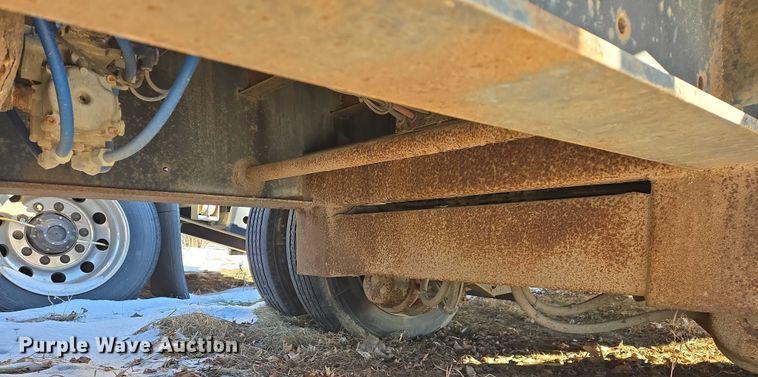 image for item EB1265 2010 Transcraft DTL-2100 drop deck equipment trailer