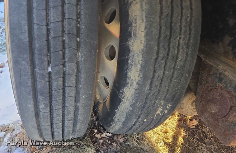 image for item EB1265 2010 Transcraft DTL-2100 drop deck equipment trailer