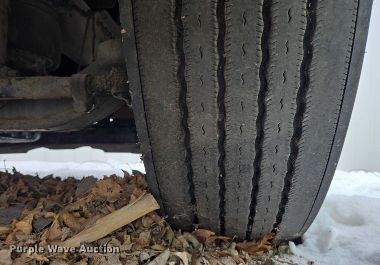 image for item EB1281 2015 Freightliner Cascadia semi truck