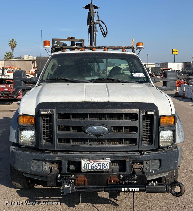 image for item EC8210 2008 Ford F550 flatbed truck