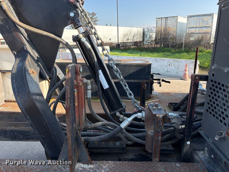 image for item EC8210 2008 Ford F550 flatbed truck