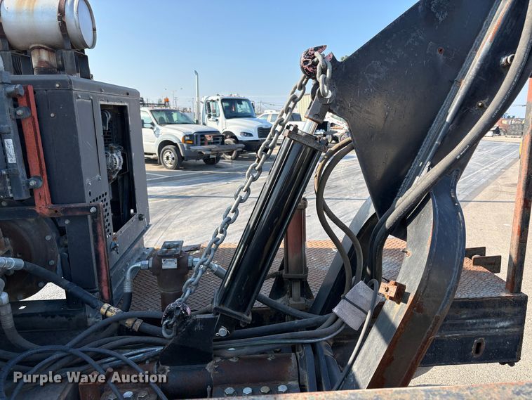 image for item EC8210 2008 Ford F550 flatbed truck