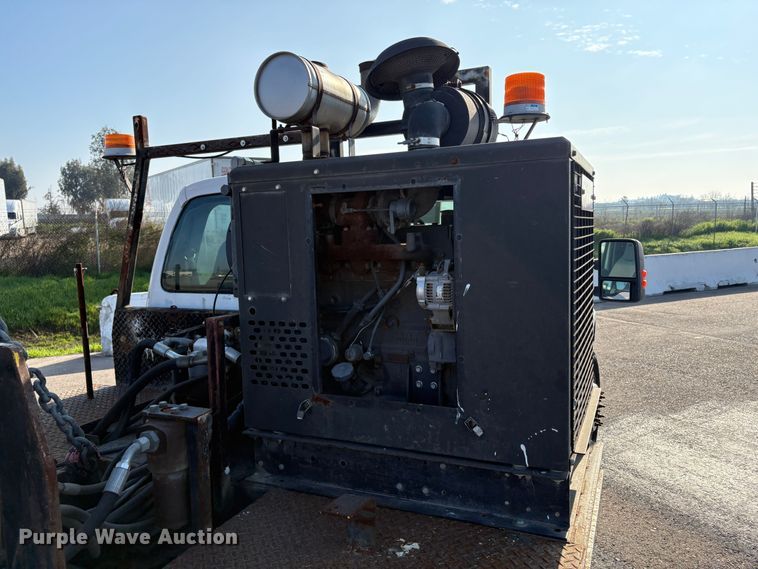 image for item EC8210 2008 Ford F550 flatbed truck