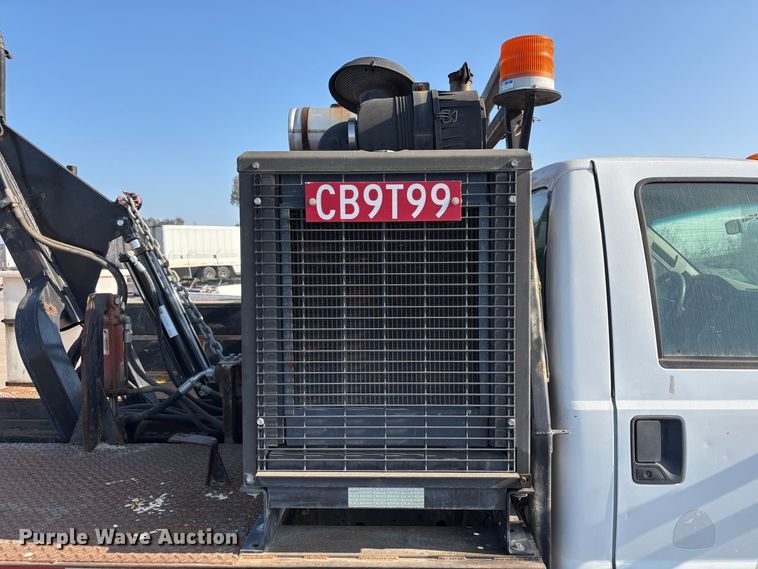 image for item EC8210 2008 Ford F550 flatbed truck