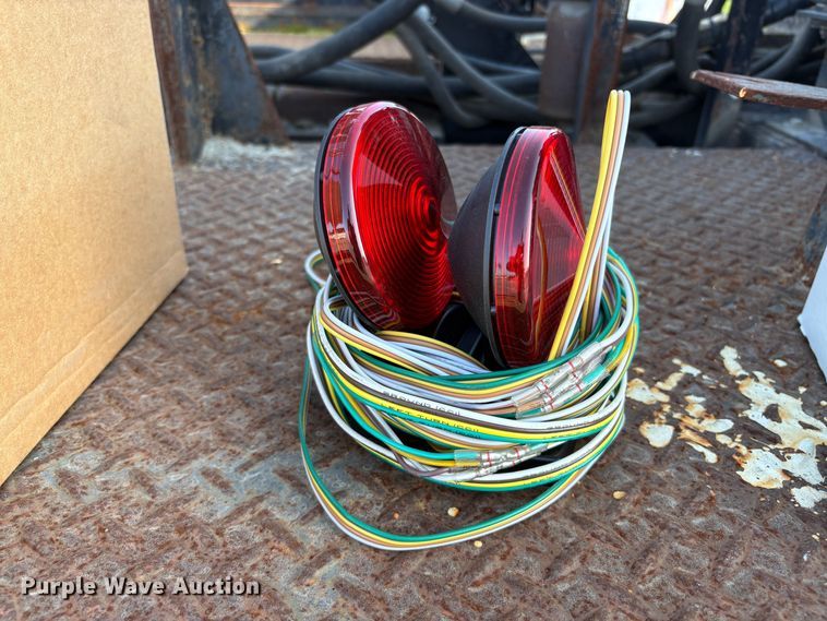 image for item EC8210 2008 Ford F550 flatbed truck